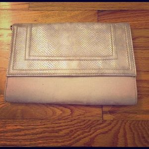 Side shoulder/Over the shoulder/Clutch