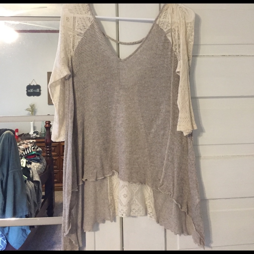 Light Sweater with Crochet details