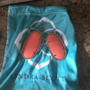 Kendra Scott Danielle earrings in Coral