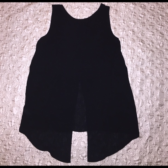 A black, loose blouse with short sleeves! - Picture 2 of 4