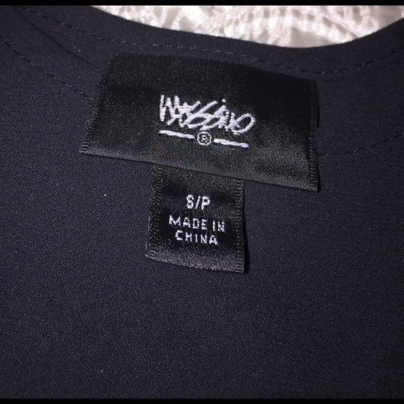 A black, loose blouse with short sleeves! - Picture 4 of 4