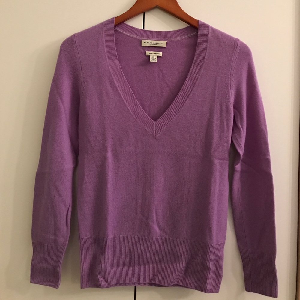 Banana Republic 100% Cashmere Purple Sweater
