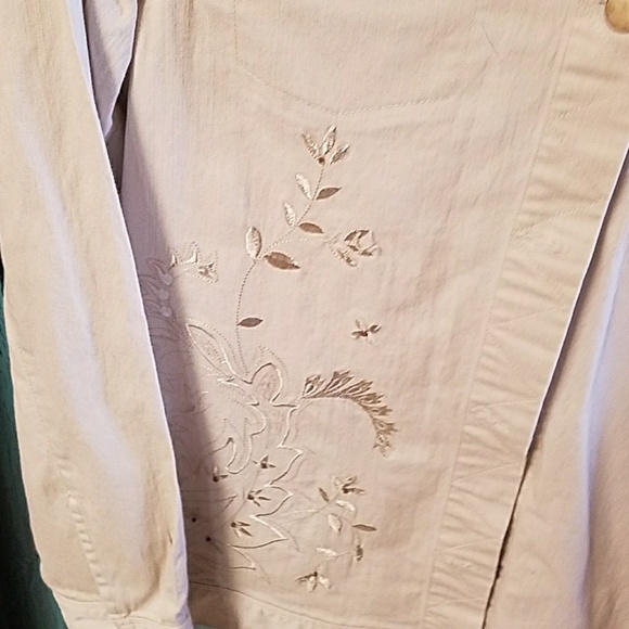 Jacket - Picture 2 of 3