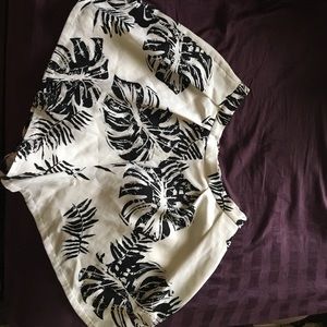 Pleated High Wasted Shorts