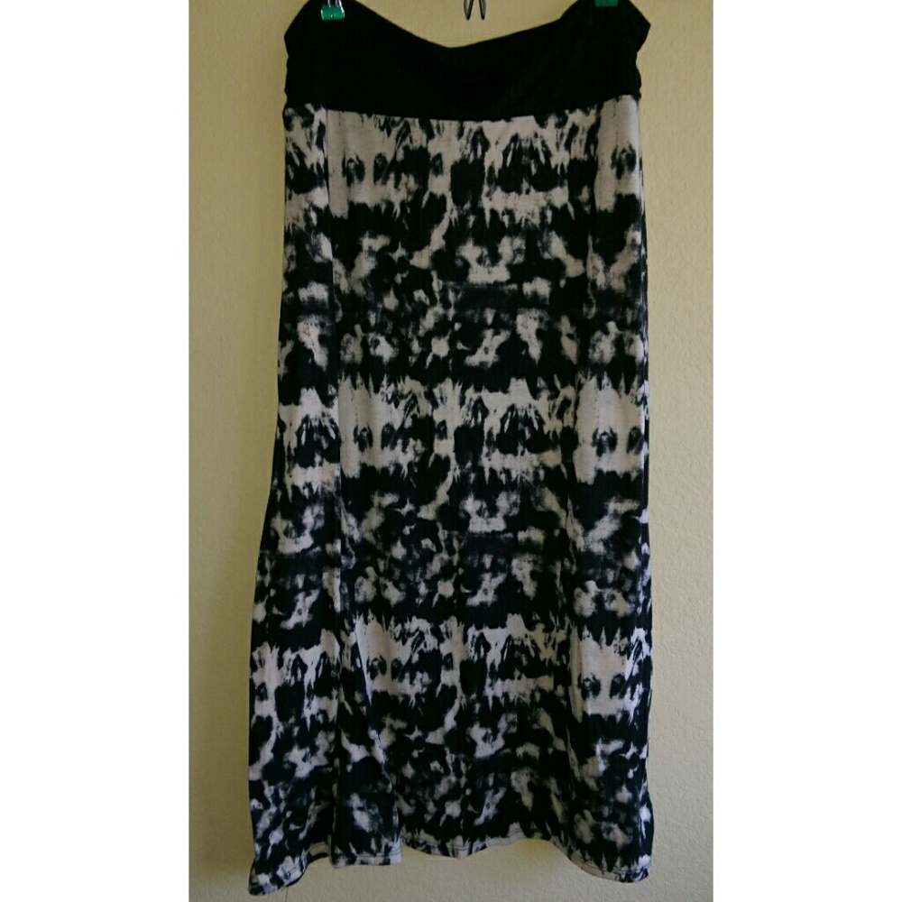 Abstract print maxi skirt