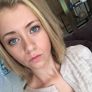 Meet your Posher, Myra