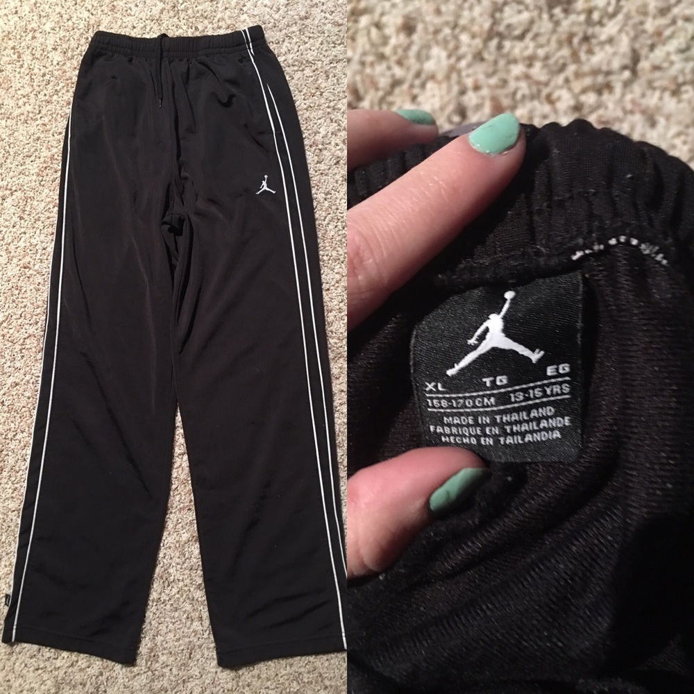 Boys Jordan track pants