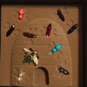 Sale! Interchangeable Bee Pin by Joan Rivers