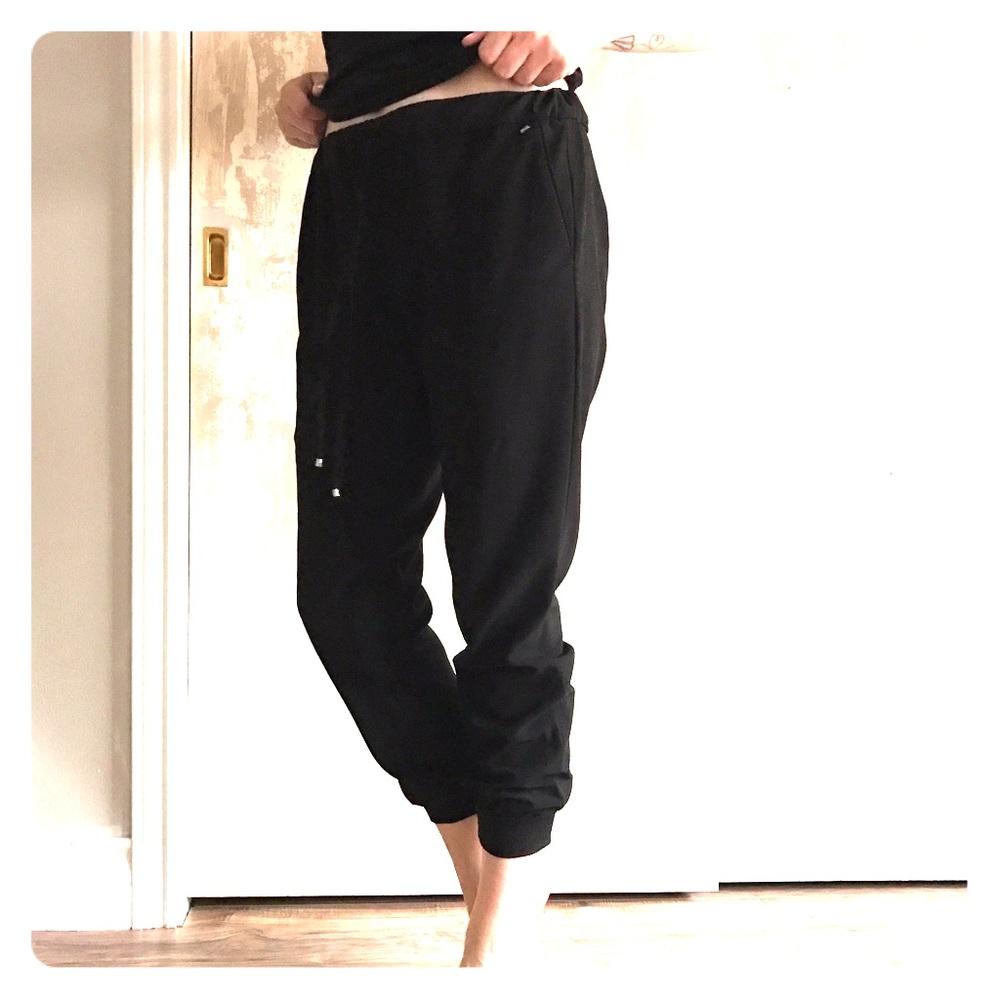 Black taper pants