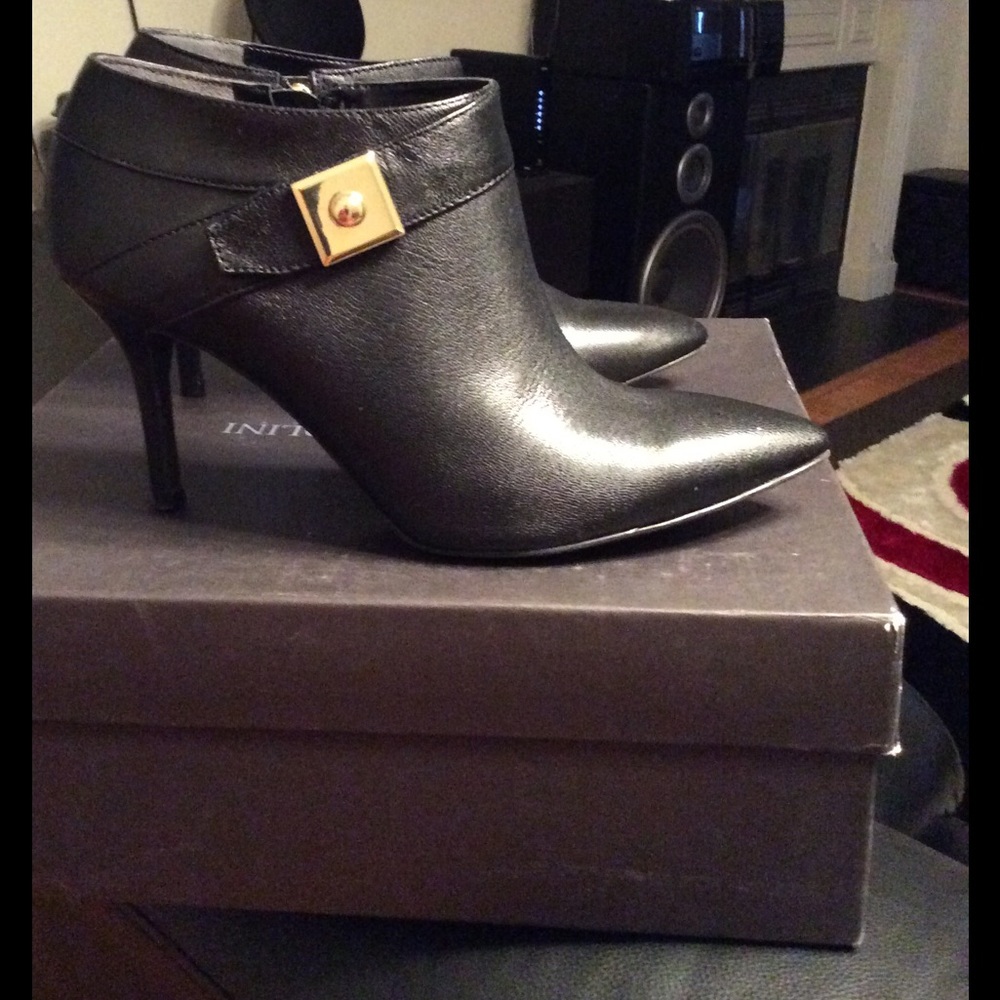 Black ankle booties