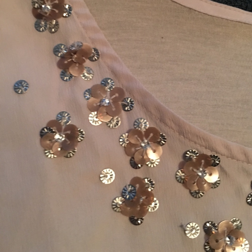 Sequined Tee - Picture 2 of 4