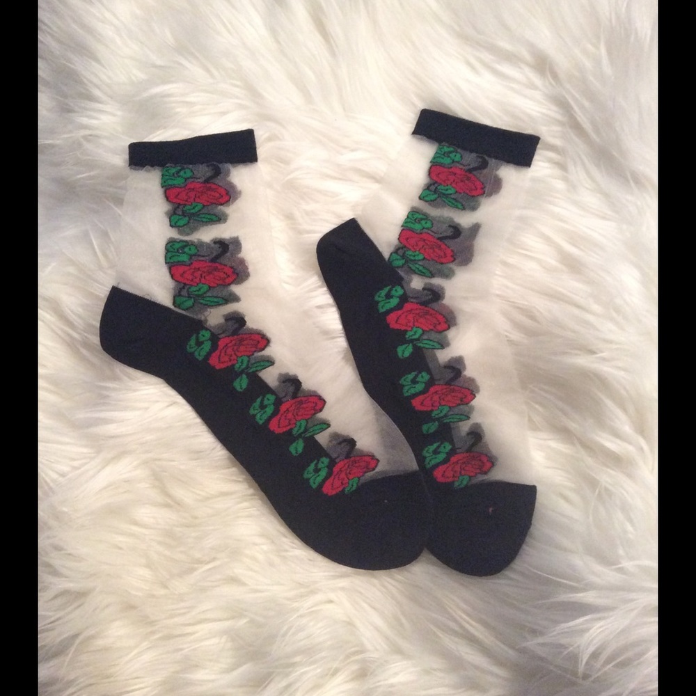 🌹Sheer Rose Print Socks🌹