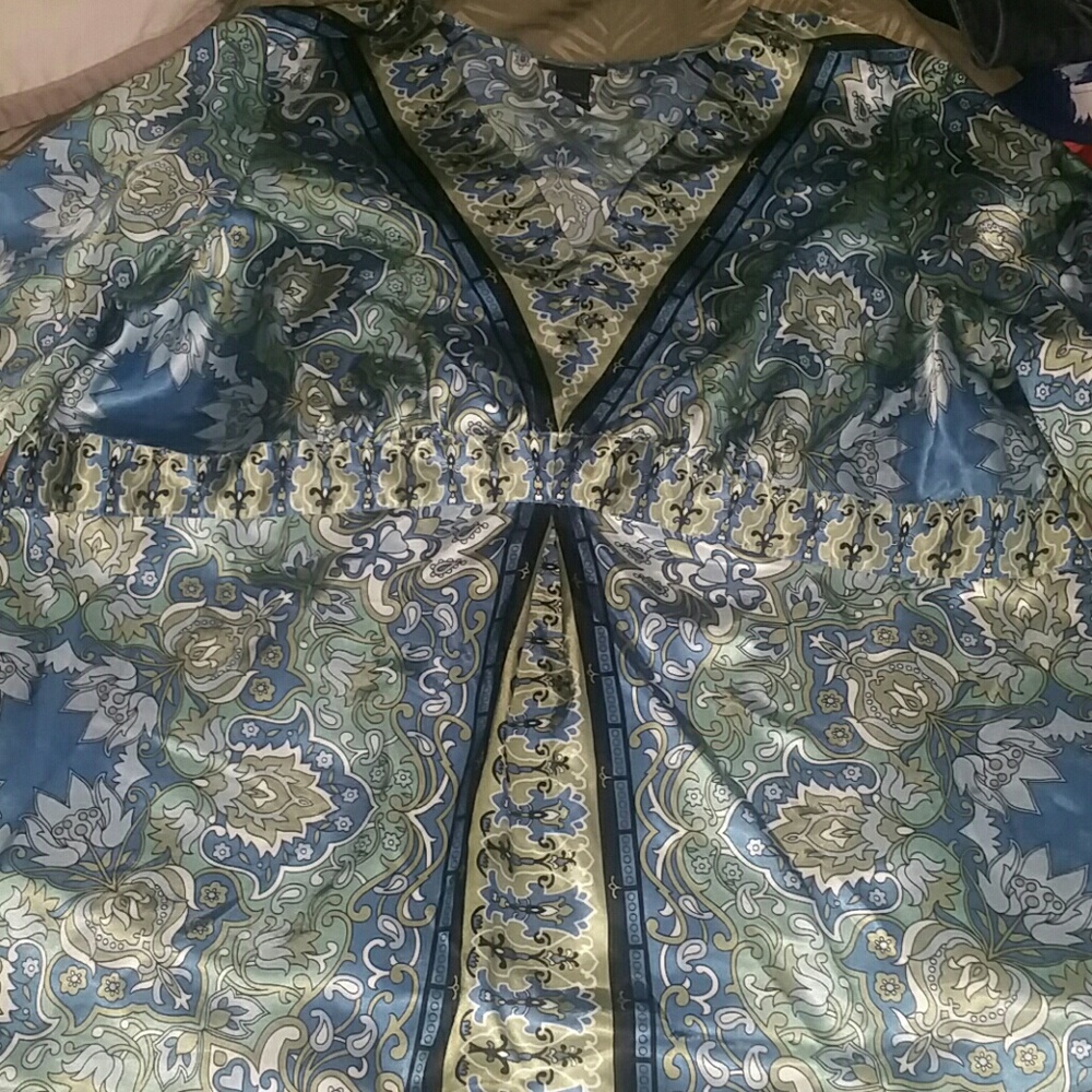 Blue paisley top