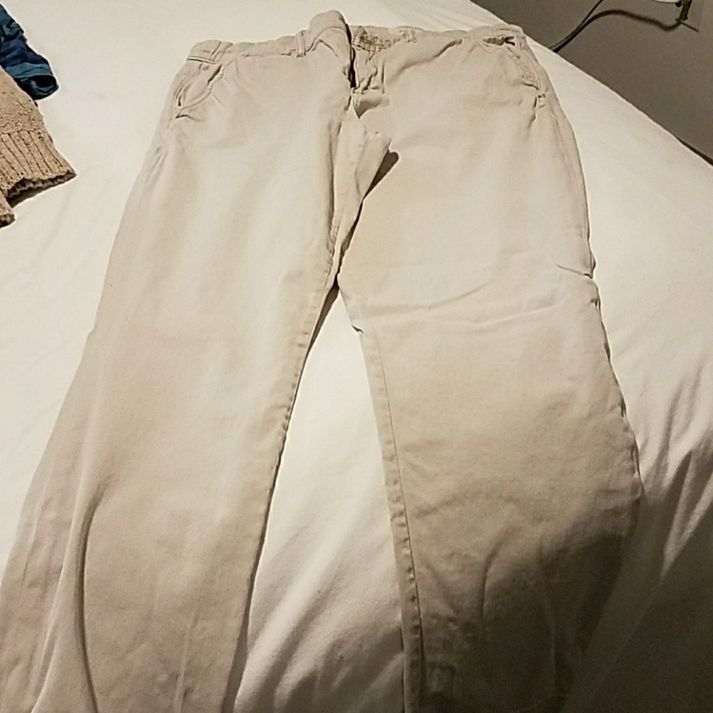 Pilcro Hyphen Chinos