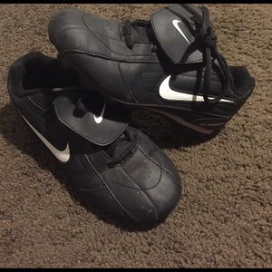 Nike Boy Cleats - Ribbie Jr.