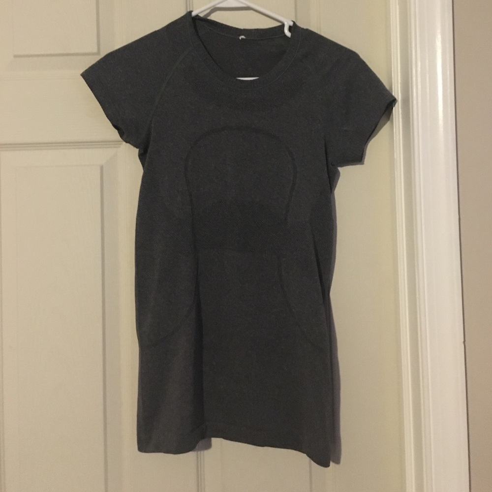 Grey Lululemon top