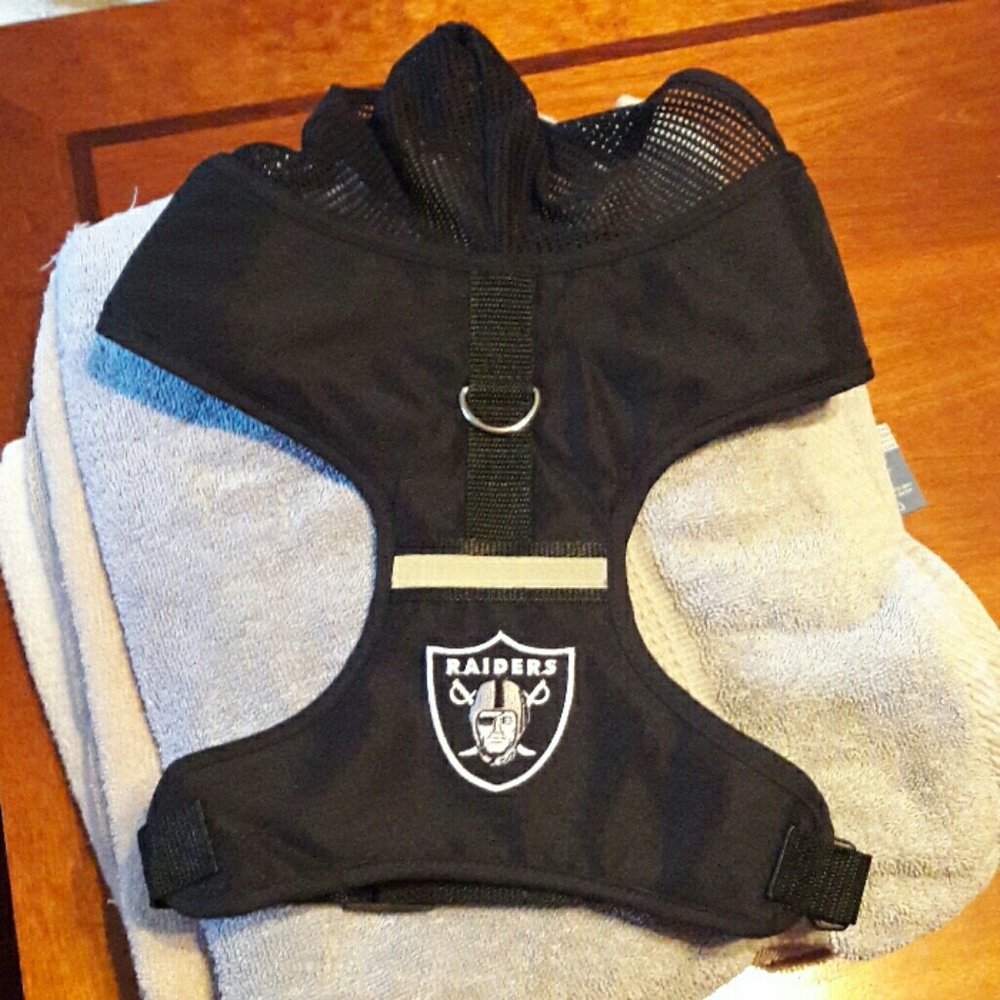 Raiders dog harness Medium