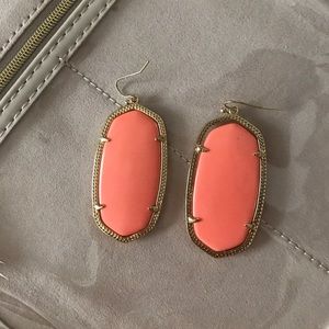 Coral Kendra Scott Danielle earrings