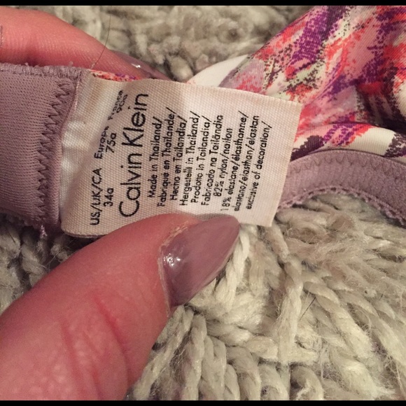 🛍 Bundle & Save 🛍 CK Push-up Bra 34A - Picture 3 of 4