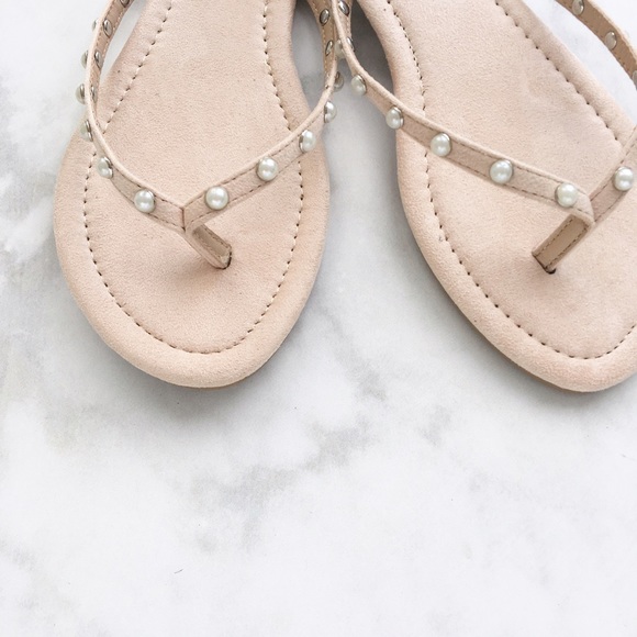 NUDE PEARL THONG SANDALS - Picture 2 of 4