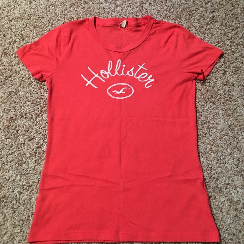 Hollister T-Shirt