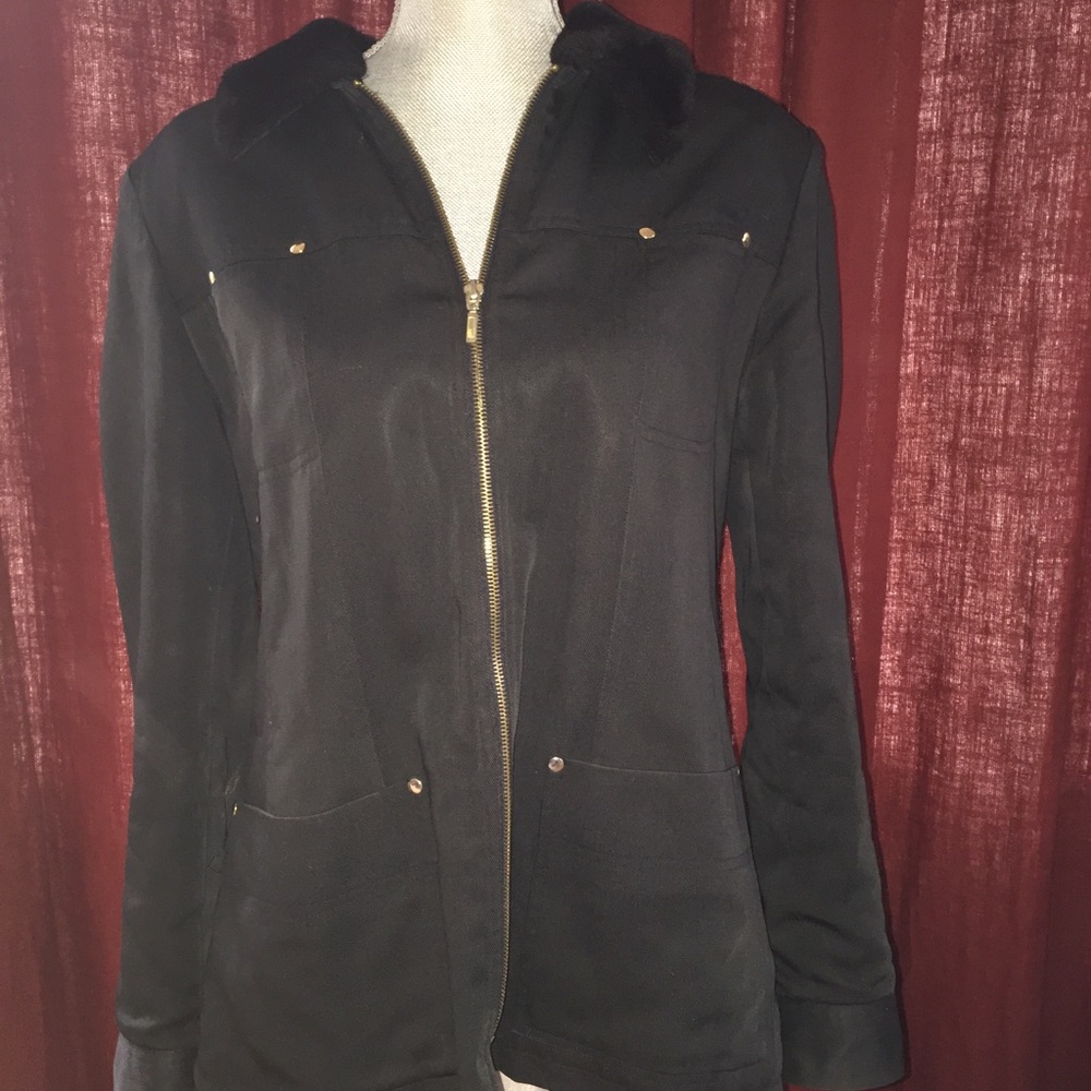 Saks Fifth Avenue Jacket with collar.