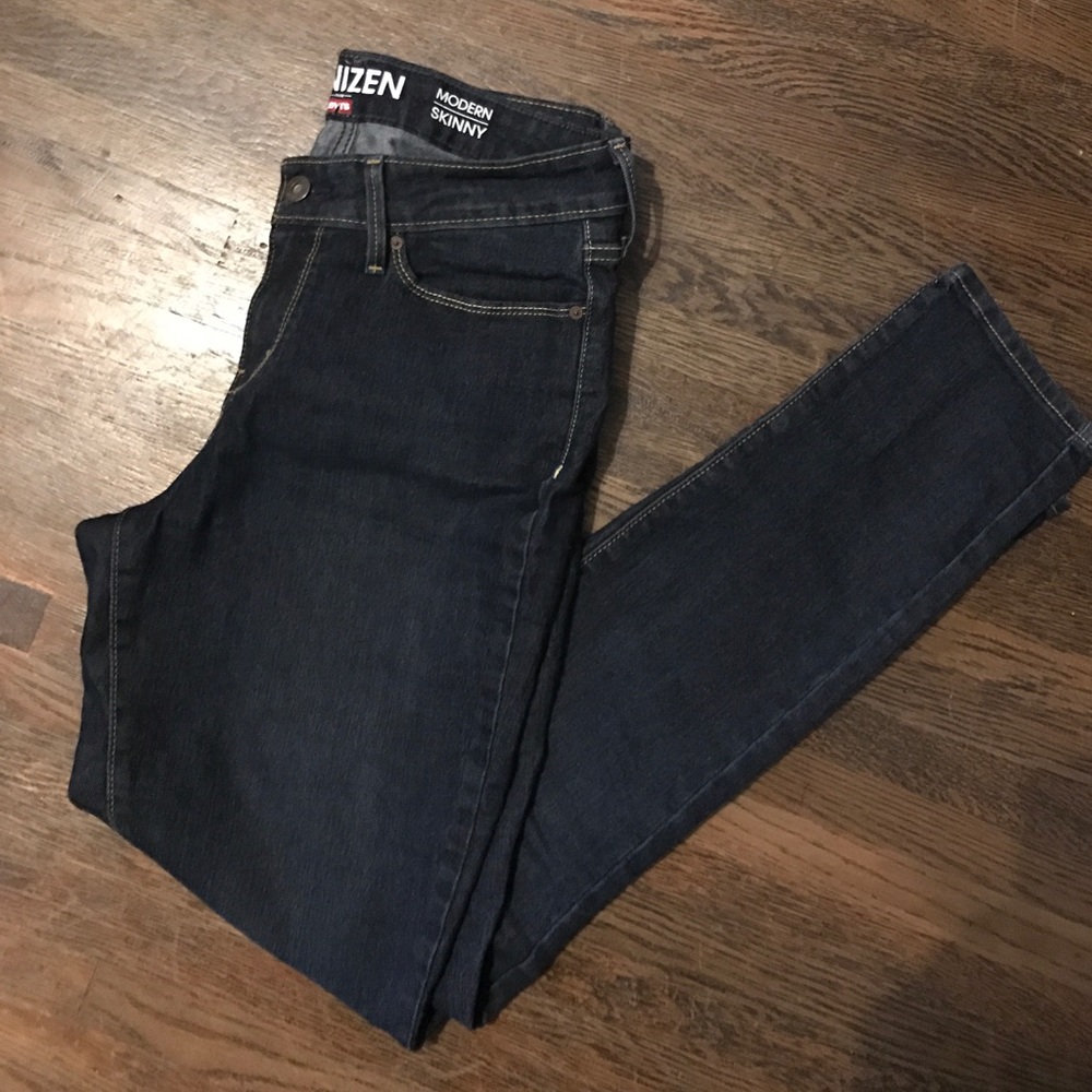 Skinny jeans