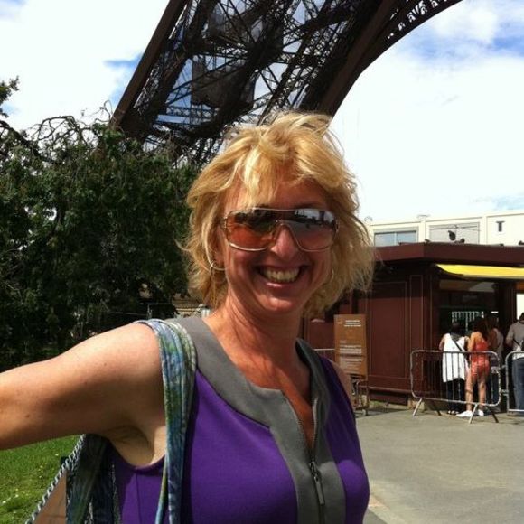 Meet your Posher, Sue - Picture 2 of 2