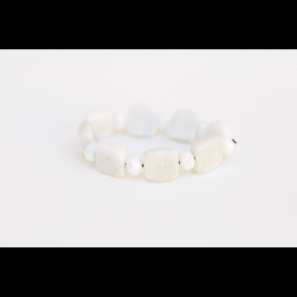 AMZNT Gemstone Bracelet - Picture 1 of 1