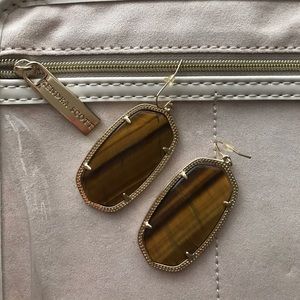 Brown Kendra Scott Danielle earrings