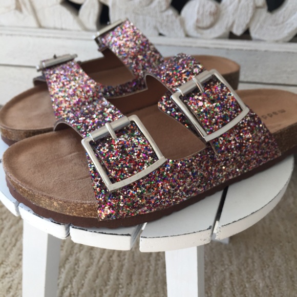 RESTOCKED - HP🎉 Steve Madden Sparkle Sandals - Picture 2 of 4