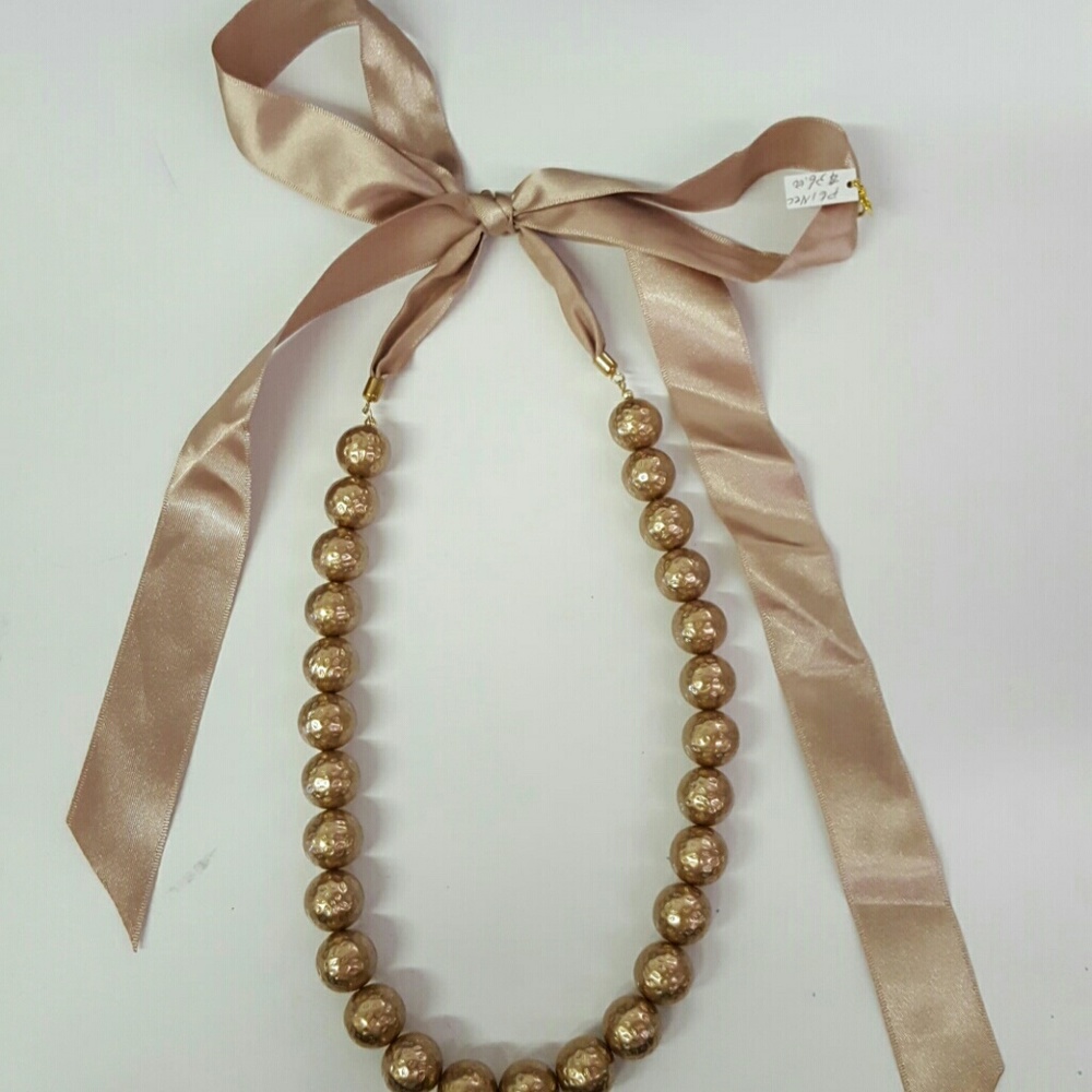 NWT beaded necklace.