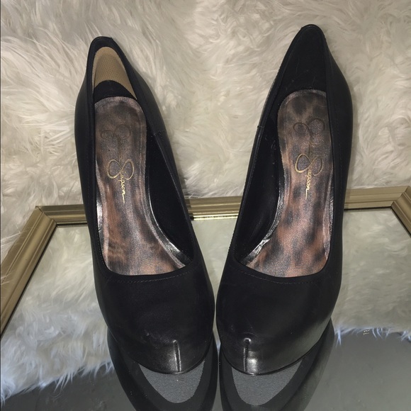 SOLD on Merc - Picture 2 of 4