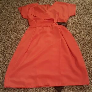 This dress is absolutely gorgeous, it's brand new