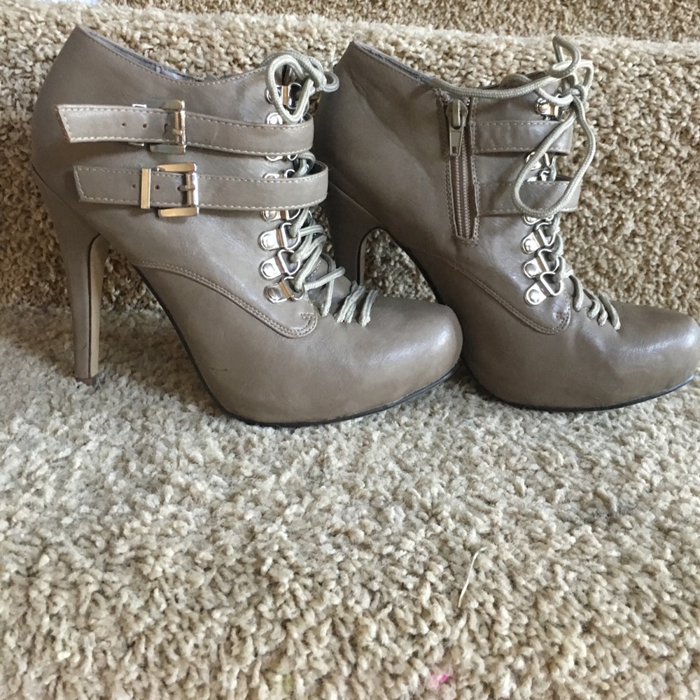 High Heel Grey Short Boots size 7.5