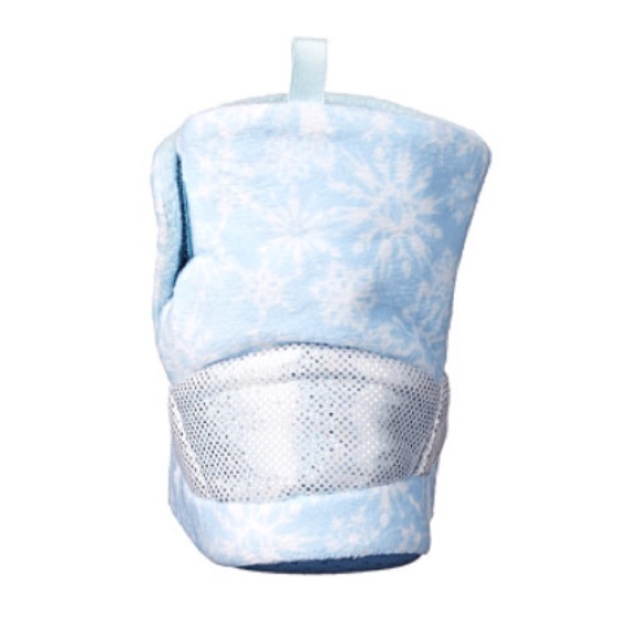 Brand New Disney Frozen Ana/Elsa Kid Slippers - Picture 4 of 4