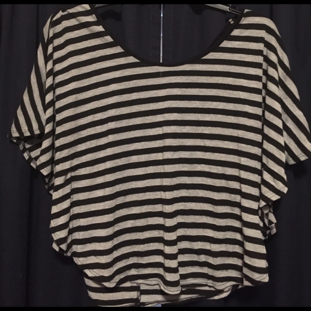 Beautiful small Rue 21 blouse with lace back