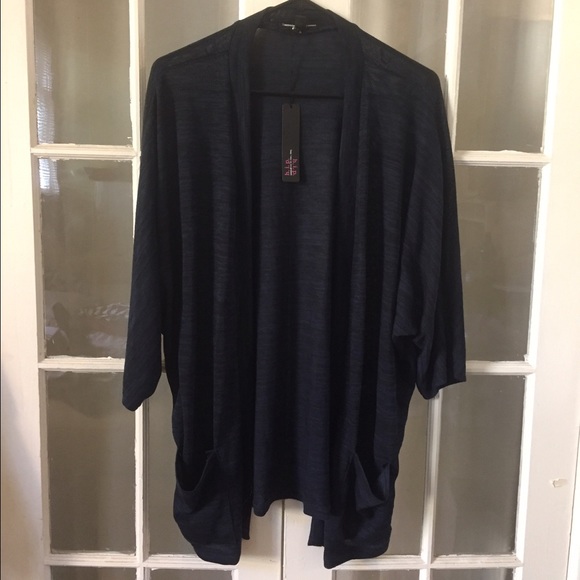 NWT Happening in the Present Cardigan - Picture 1 of 3