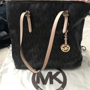Michael kors zipper tote