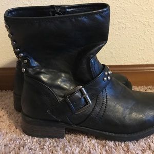 Black boots with studs