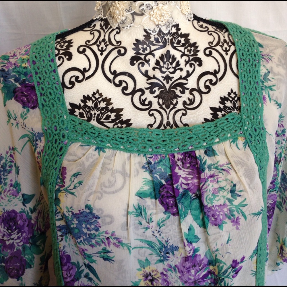 Moon Collection Sheer Crochet Trim Blouse - Picture 2 of 4