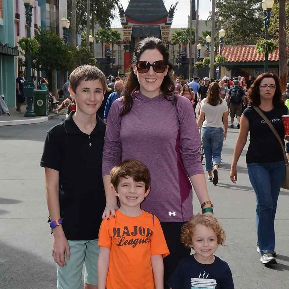 Meet your Posher, Holly