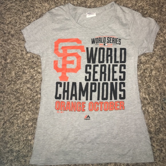 Tops - i'm selling a Giants baseball shirt