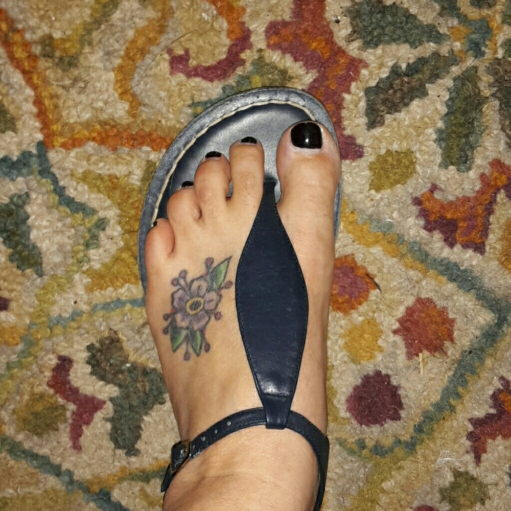 Bernardo Italian leather sandals