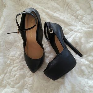 Black Wild Diva Heels
