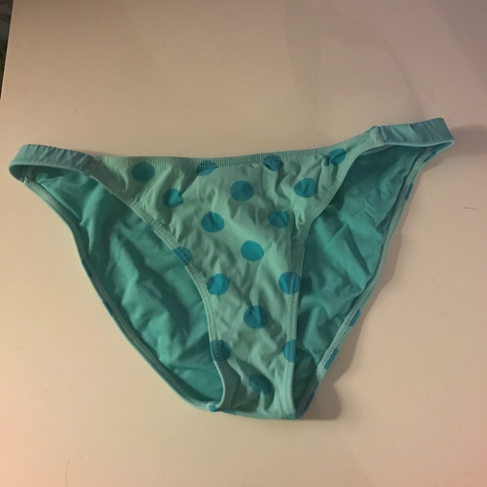 String Bikini - Picture 3 of 3