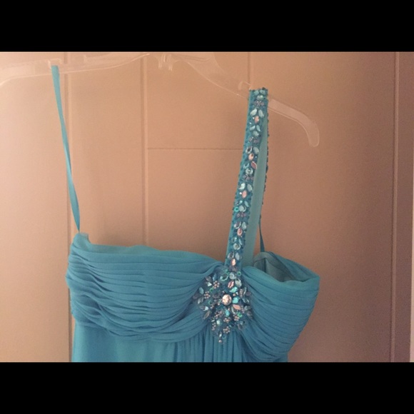 Prom Dress - Picture 2 of 3