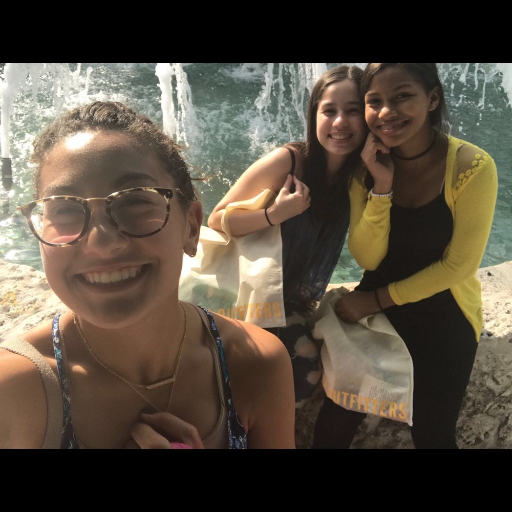 Meet your Posher, Malia