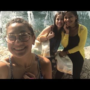 Meet your Posher, Malia