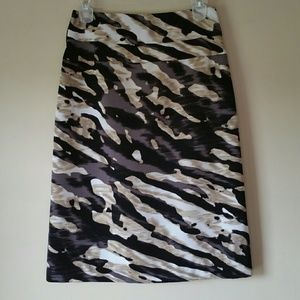 Multi-print pencil skirt